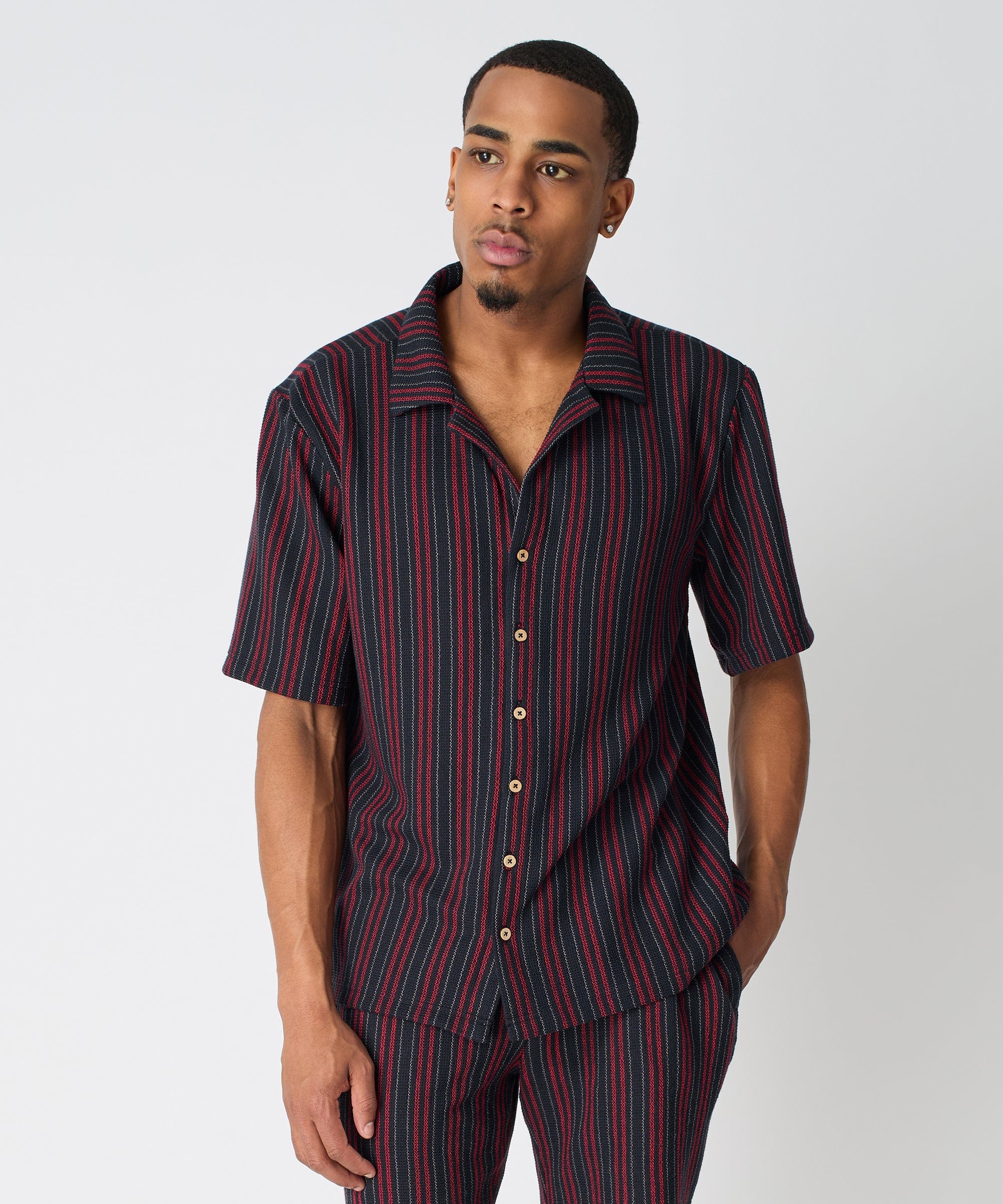 Jacquard Knit Short Sleeve Striped Button Down Shirt - Black